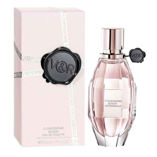 House: Viktor & Rolf  Year of Release: 2017 Gender: Feminine  Fragrance Classification: Crisp Floral Amber (citrus fruity)  Top Notes: Fresh air note + Mandarin + POMEGRANATE Heart Notes: FREESIA + Jasmine + Rose (Damascone; Turkish/Ottoman) Base Notes: Musks + Patchouli + VANILLA